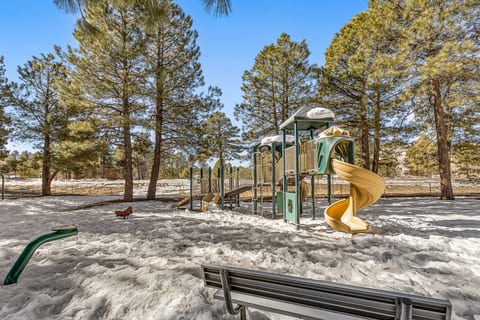 The Pima House, 4 BR Home in Flagstaff