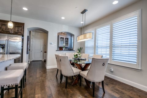 Modern 3 Bedroom N Carrolton