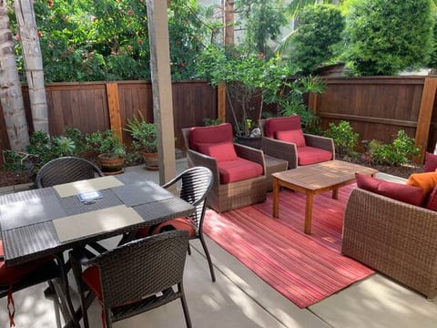 Walk to the Beach - 4B/3BA Home