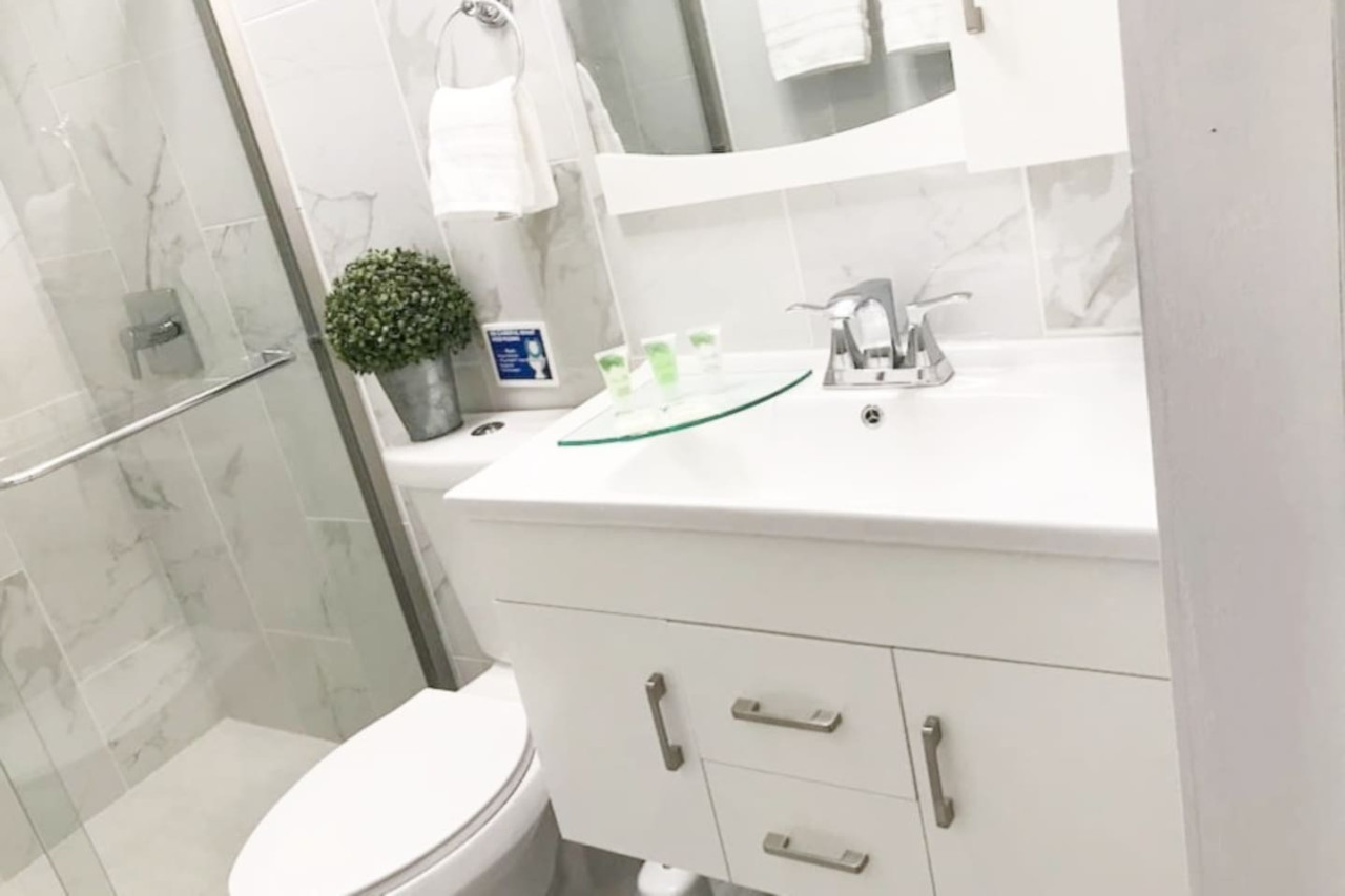 First floor Master Bedroom Bathroom