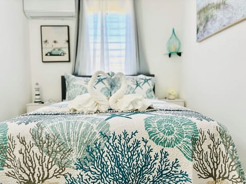 Casa di Mare Beach House & Private Pool in Isabela