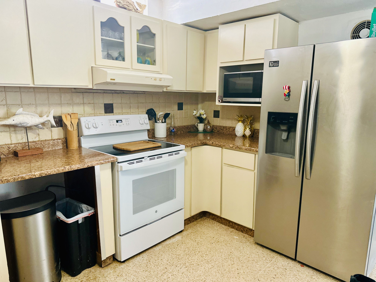 Chef's Kitchen: Fully equipped with modern appliances and stylish decor for culinary adventures!