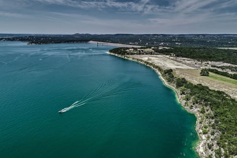 Serene 3 BR Canyon Lake Getaway w/ Stunning Views!