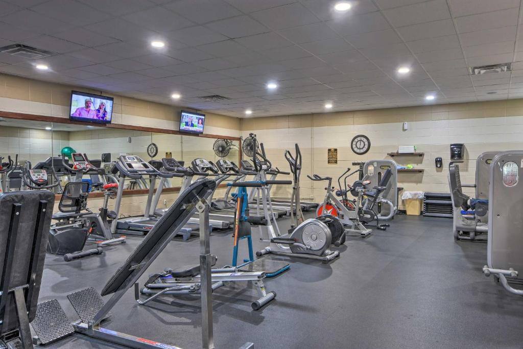 Stay active during your getaway at the resort gym! Equipped with state-of-the-art machines, free weights, and plenty of space, it’s perfect for keeping up with your fitness routine while enjoying your mountain retreat. Stay active during your getaway at the resort gym! Equipped with state-of-the-art machines, free weights, and plenty of space, it’s perfect for keeping up with your fitness routine while enjoying your mountain retreat. - Spacious Cabin, Hot Tub, Theater, Dog Run, FirePit - Ellijay