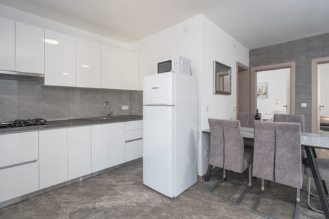 Apartment Juli - Unit 377001-13