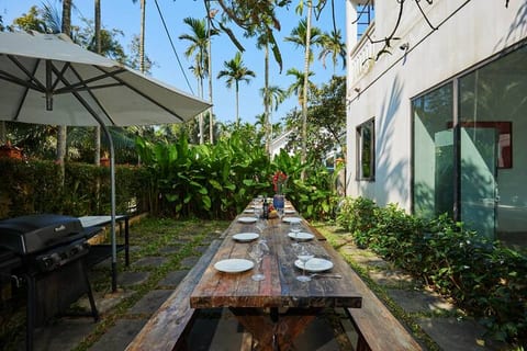 Outdoor dining area