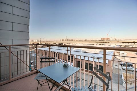 Stunning Downtown Condo | King Bed | City Views