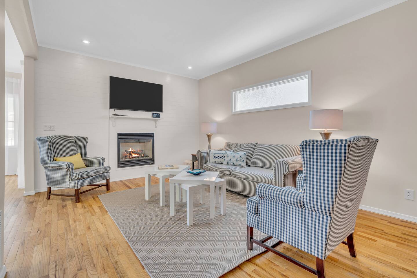 Bayview Coastal 4BR | Steps to Shore •Free Parking