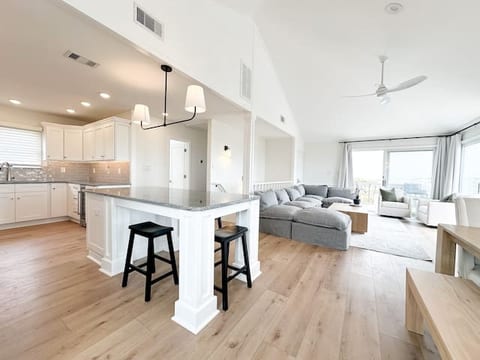 180° Ocean and Dunescape Views, Pool, Renovated