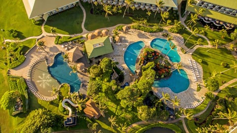 Kauai. 5 Resort Rooms Sleeps 15. Beachfront Resort