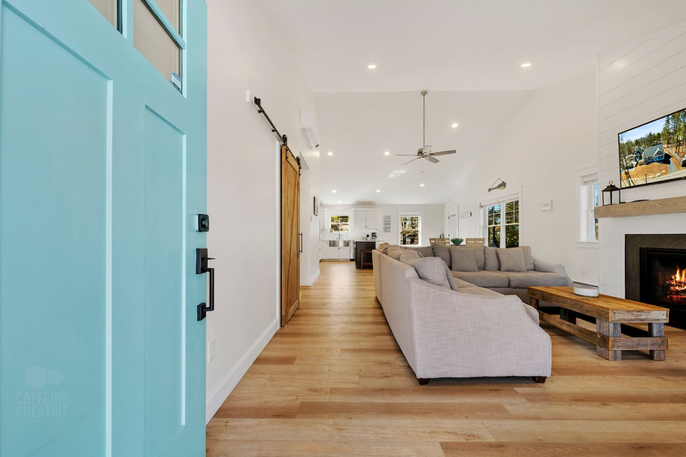 serene-and-stylish-seaview-home/