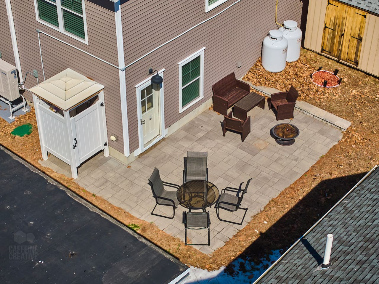 serene-and-stylish-seaview-home/