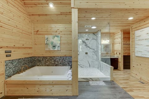 2 Person 60X72 inch Hyrdotherpy and Warm Air Jacuzzi AND Large Walk in Dual Head Shower
