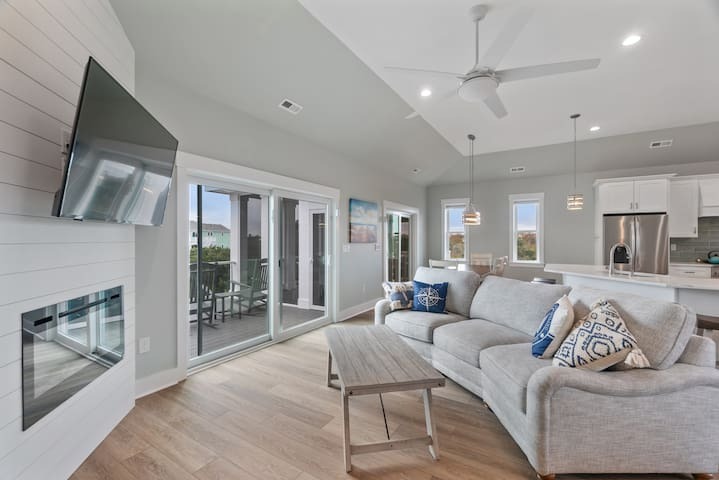 3rd floor living area