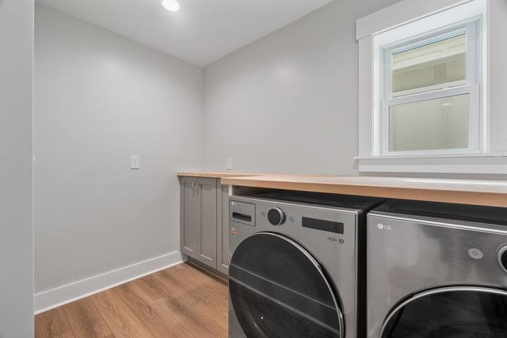 1st floor laundry room