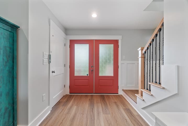 Sparkling new beach side cottage - Corolla