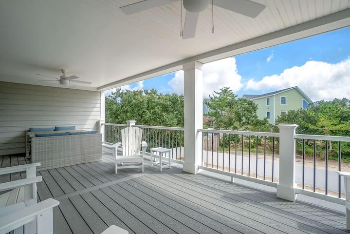 2nd level covered deck