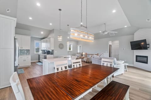 Dining table that seats 8