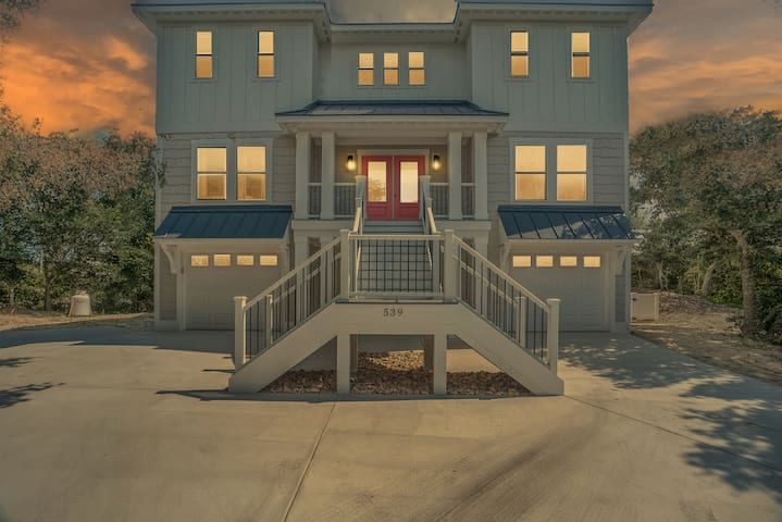 Sparkling new beach side cottage - Corolla