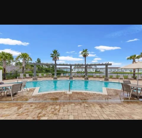 Modern 3BR Near Beach & Publix Sports Park