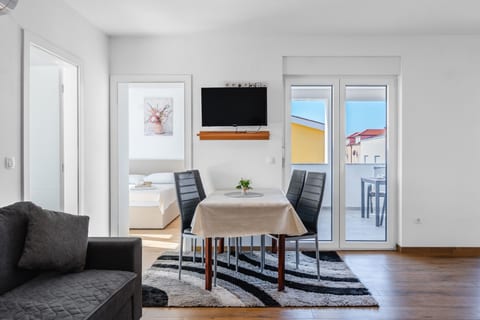 Apartments Lacic - Unit 377021-13