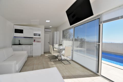 Apartments Lux with pool - Unit 377029-13