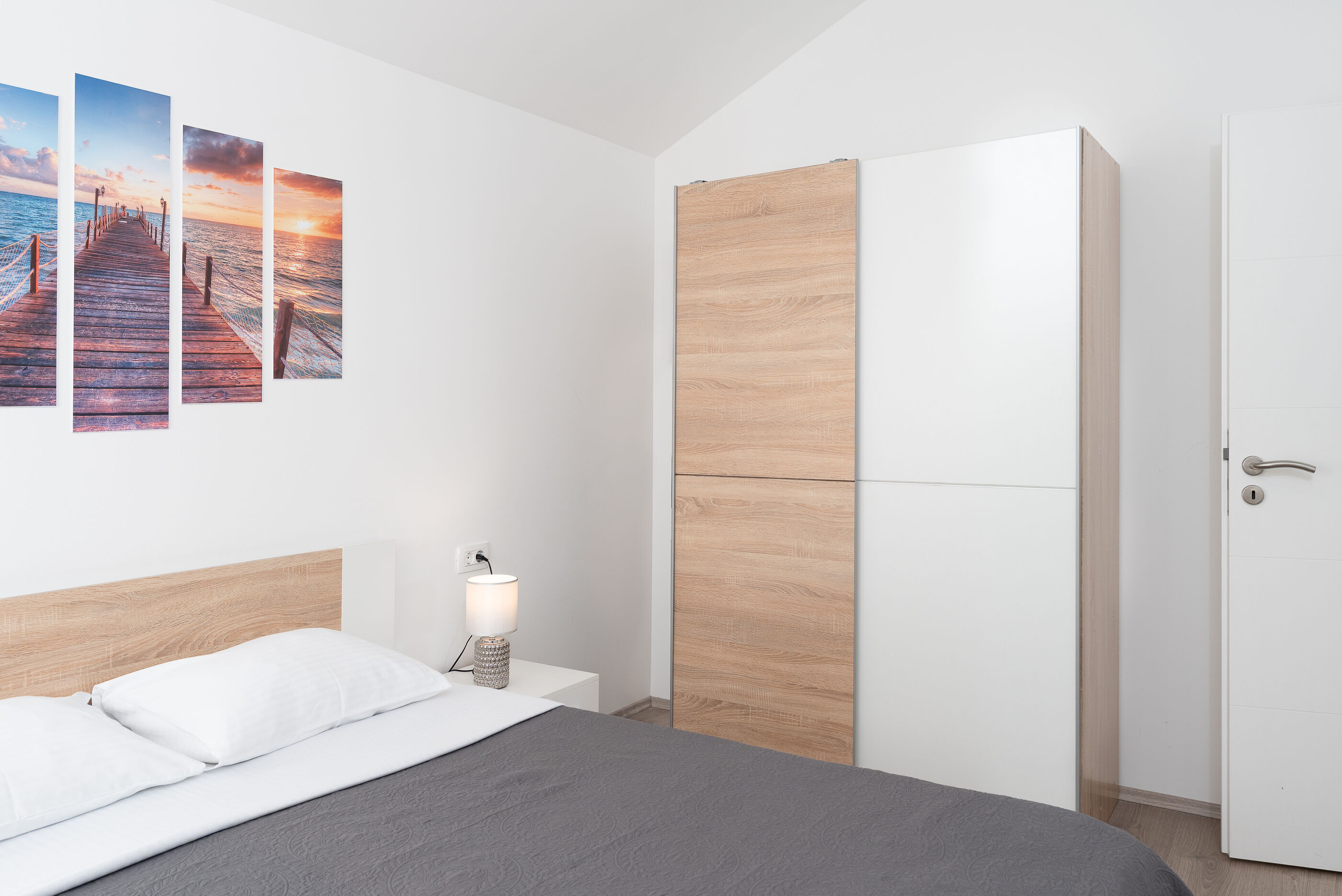 apartment-skyline-a1/