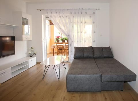 Apartments Tadijic - Unit 377090-13