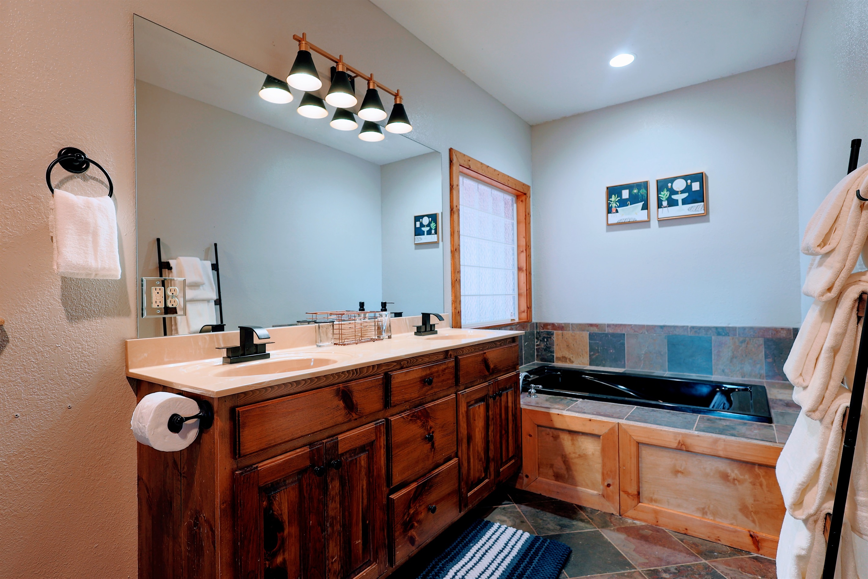 En-Suite Master Bathroom