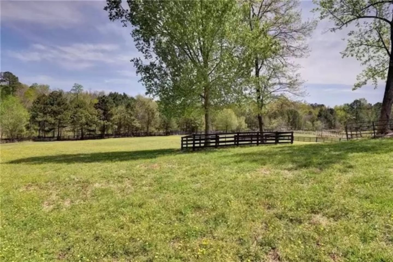 private-cottage-on-horse-farm-in-williamsburg!/