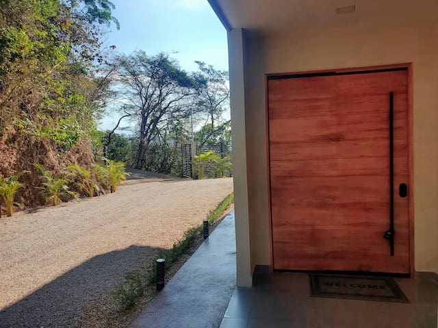 Coco Rica Luxury Oceanview Villa - Bahia Pez Vela Beach Resort