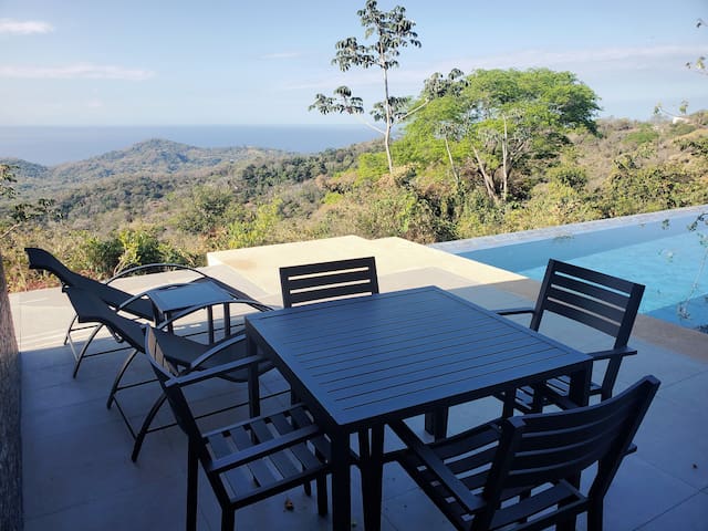 Coco Rica Luxury Oceanview Villa - Bahia Pez Vela Beach Resort