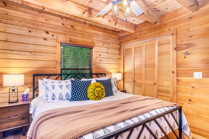 Hummingbird Hideaway river cabin - Ellijay Hummingbird Hideaway river cabin - Ellijay