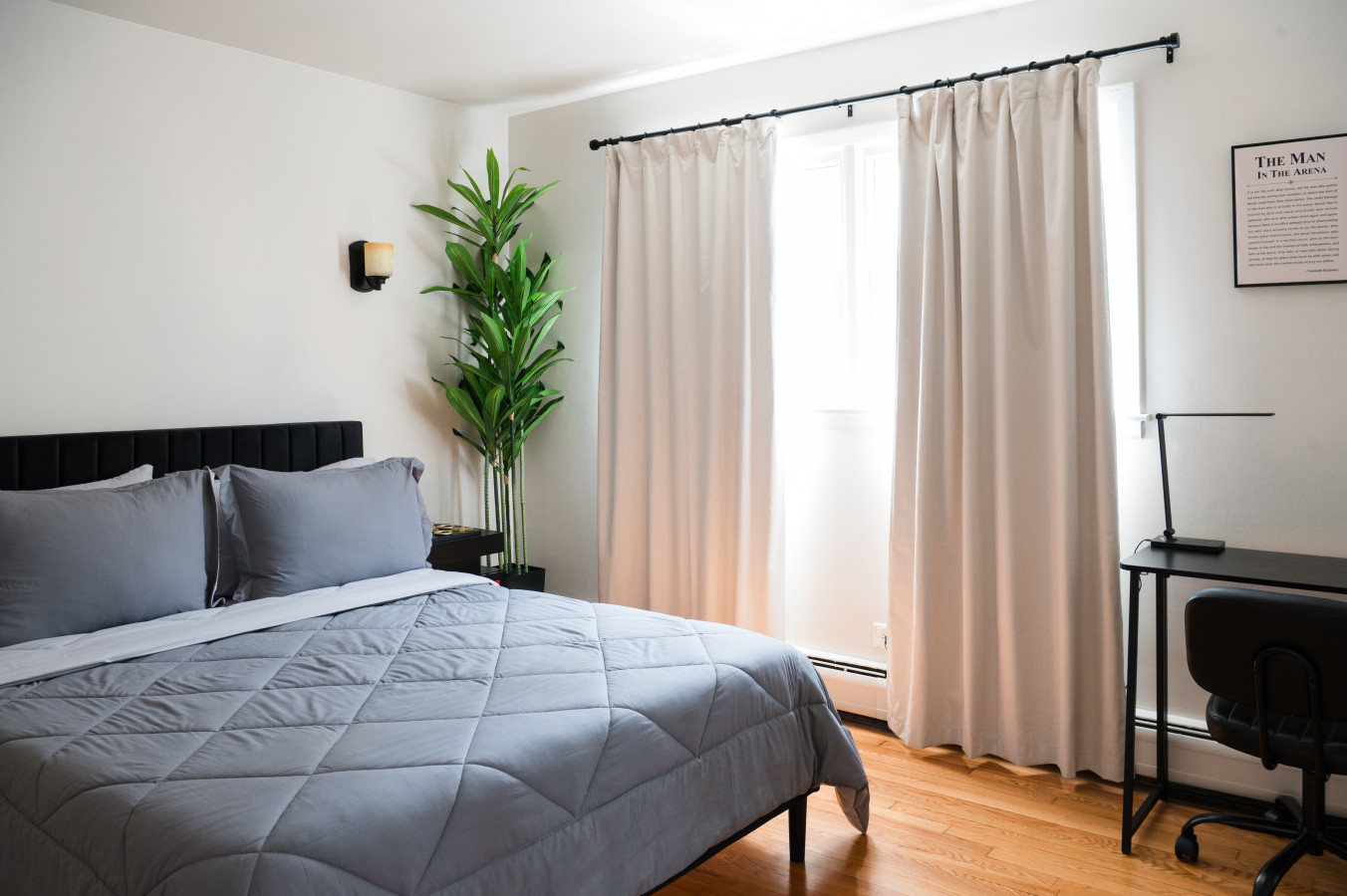 2br-*-newly-furnished-modern-apt-*-near-o'hare/