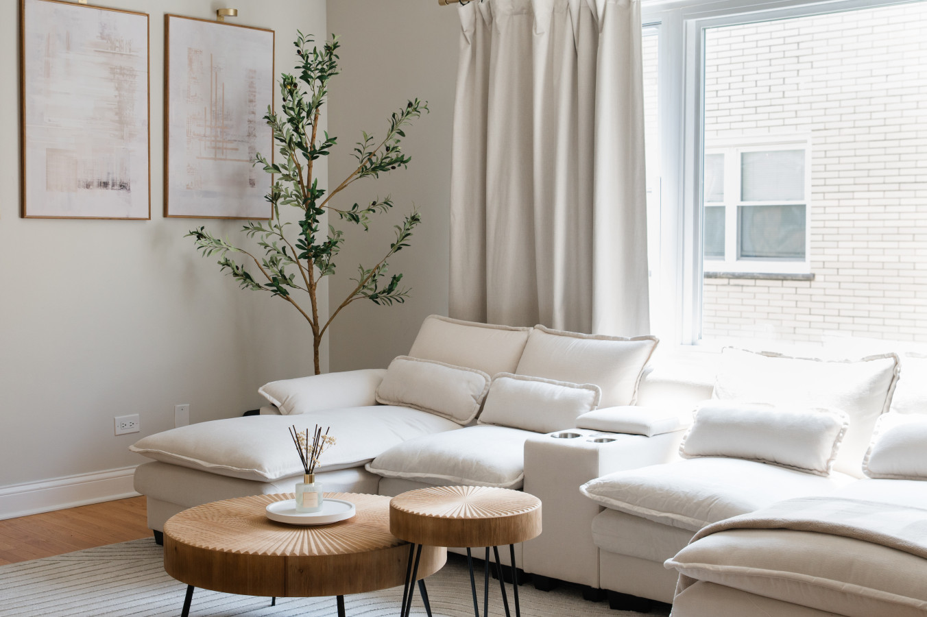 2br-*-newly-furnished-modern-apt-*-near-o'hare/