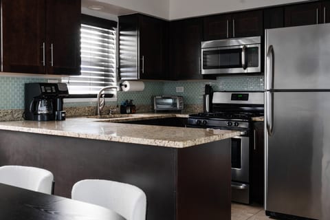 2BR • Newly Furnished Modern Apt • Near O'Hare