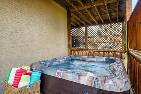 Indoor spa tub