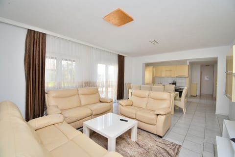 House Perci 2 - Unit 377130-13