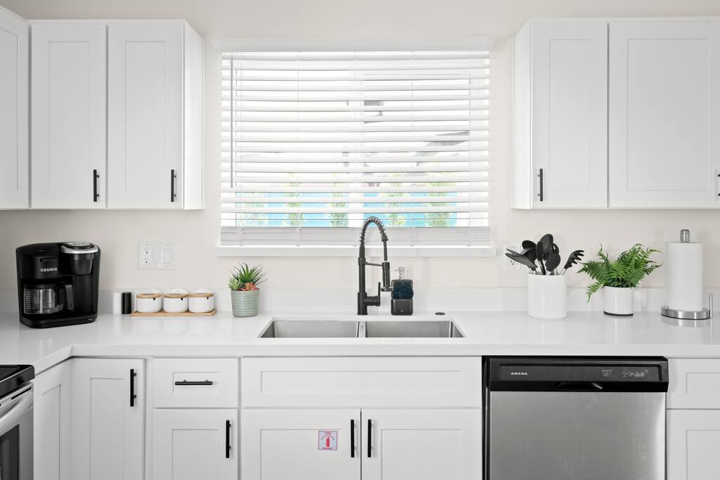 Fully equipped kitchen