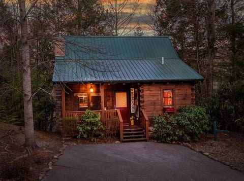A Chance for Romance - Gatlinburg, TN