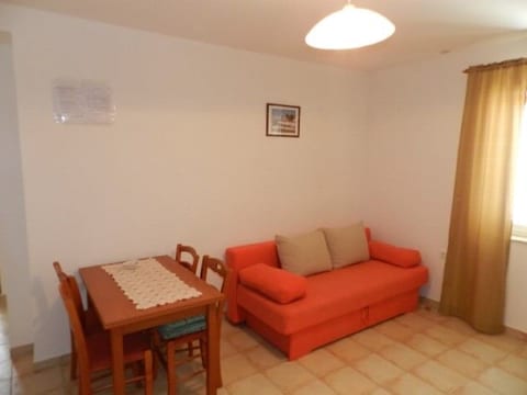 Apartments Emil - Unit 48371-61