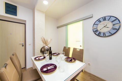 Apartment Karlo - Unit 377017-13