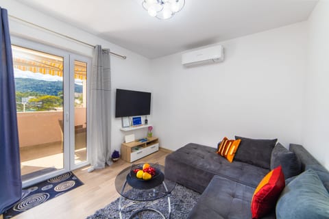 Apartment Karlo - Unit 377017-13