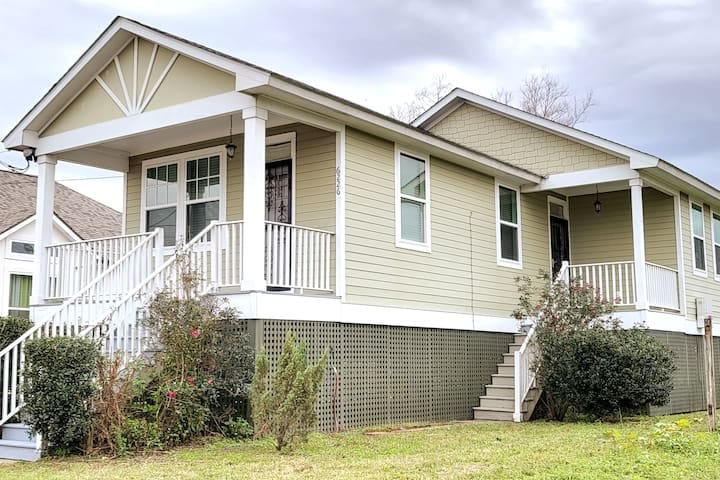2BR/2FB New Orleans Lakefront Home  - New Orleans