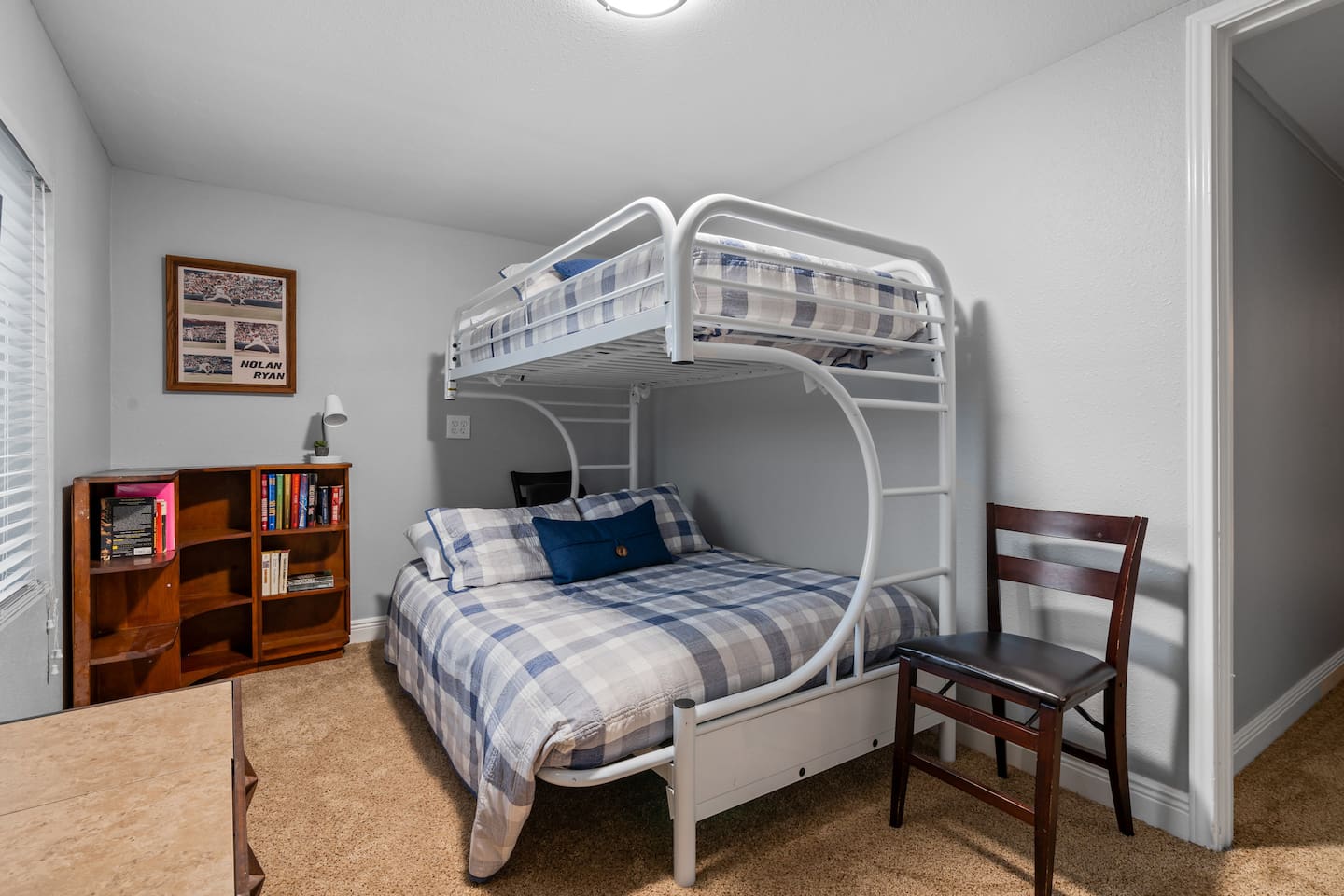 Bunk room! - Infinite Views, Heated Pool, Hill Country Paradise! - Canyon Lake