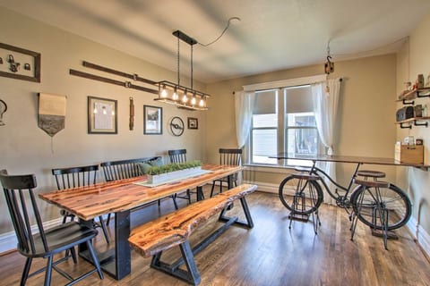 Charming 3BR Paris House ~ 1 1/2 Mi to Canyon!