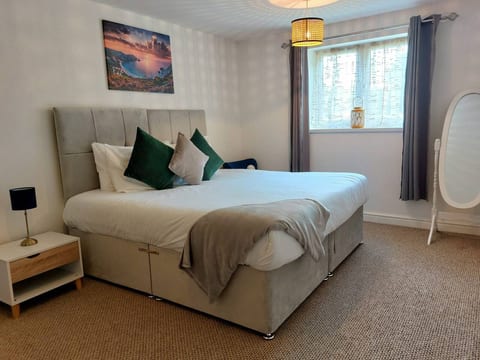 Stylish Bungalow in Symonds Yat Herefordshire for Long Stays