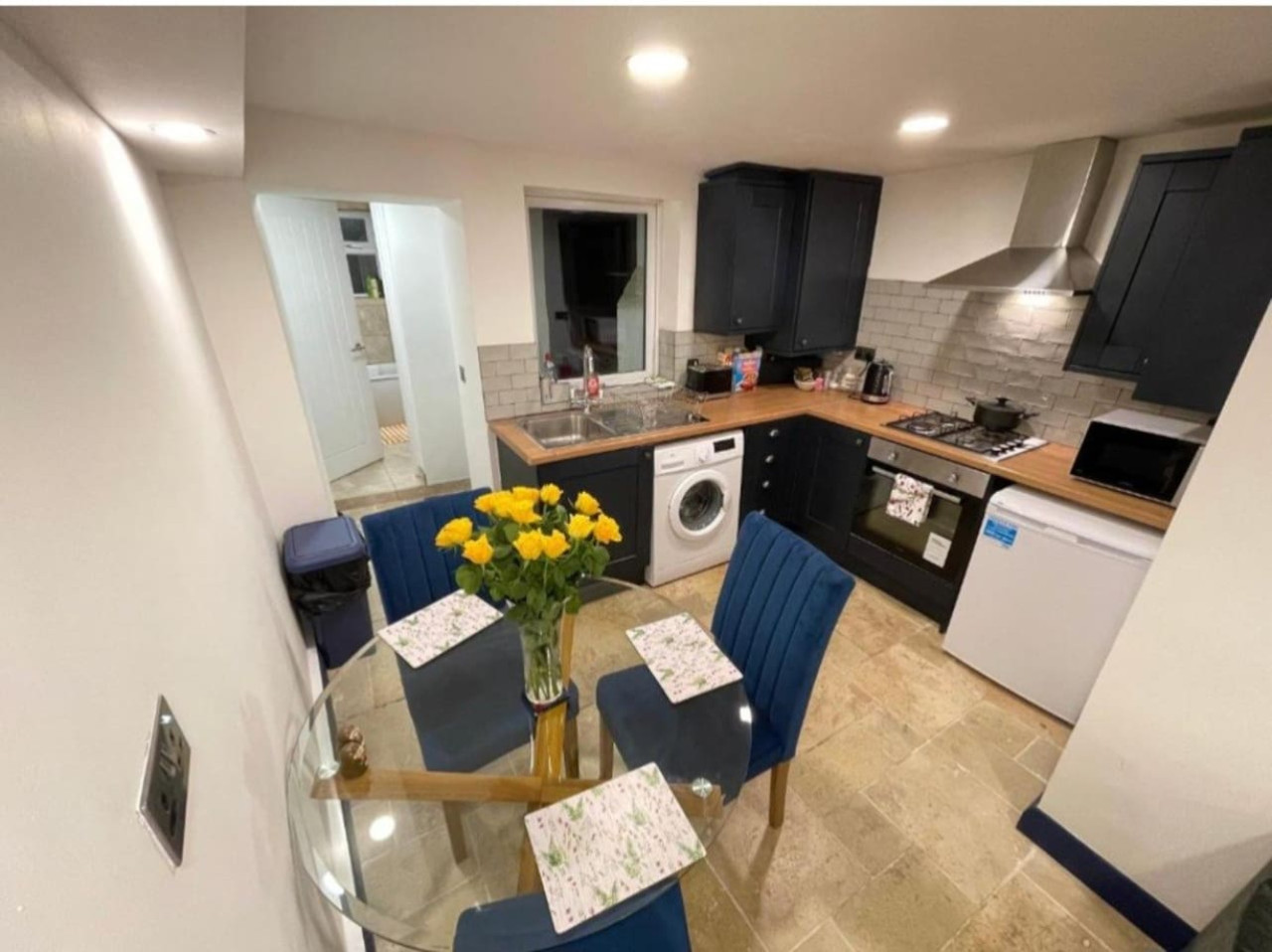 stylish-cottage-central-gloucester-sleeps-5/