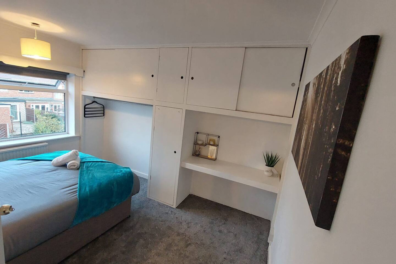 Entire House| Long Stays in Gloucester|Contractors - Longlevens