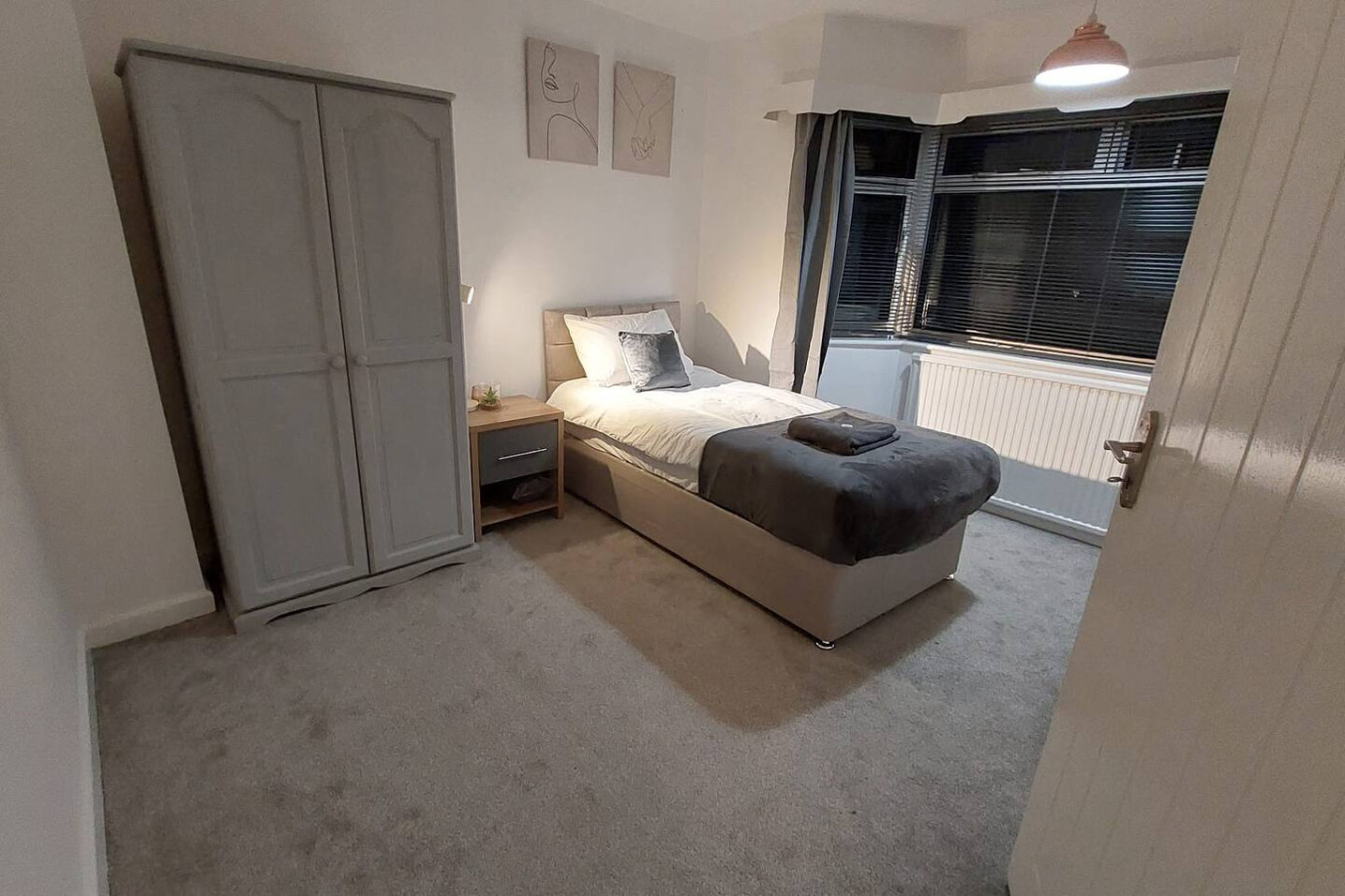 Entire House| Long Stays in Gloucester|Contractors - Longlevens